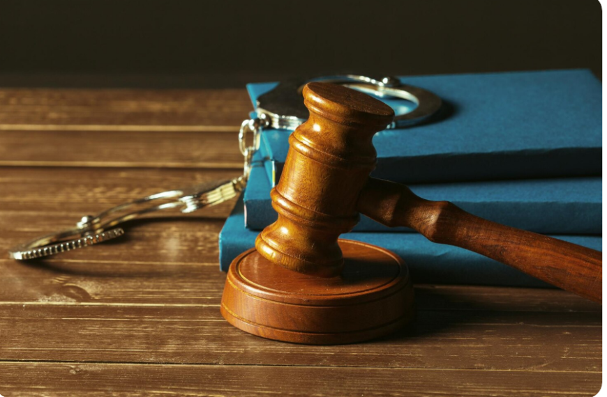 When to Call a Criminal Lawyer in Miami