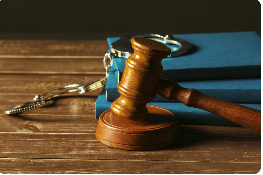 When to Call a Criminal Lawyer in Miami